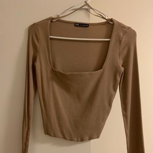 Long sleeve crop top